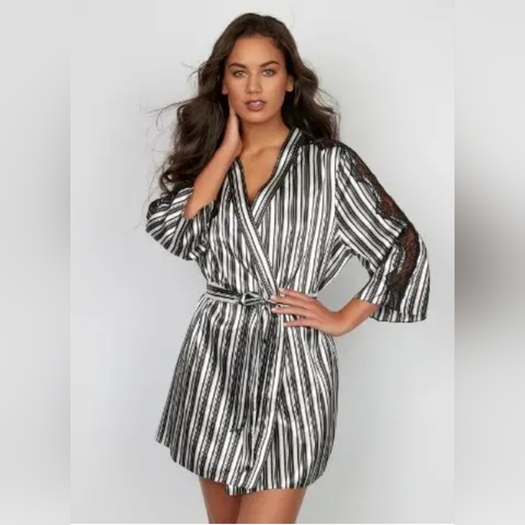 Frederick's of Hollywood Other - Frederick's of Hollywood| Black and White Striped Chemise Satin Robe Set Sz.XL